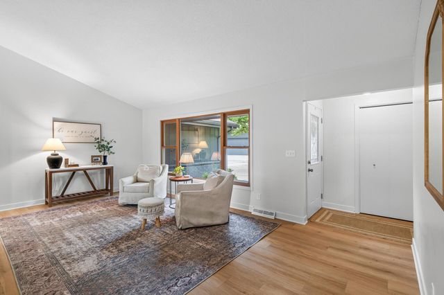 10630 Borman Avenue, Inver Grove Heights, MN 55077