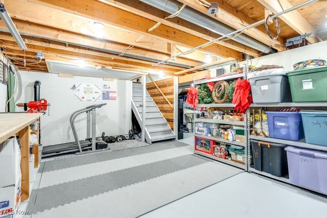 8876 Blitzen Road NW, North Canton, OH 44720