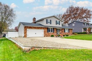 8876 Blitzen Road NW, North Canton, OH 44720
