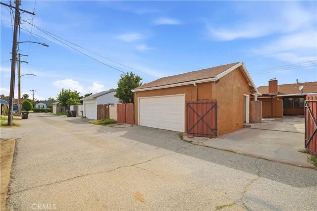 224 S Azusa, West Covina, CA 91791