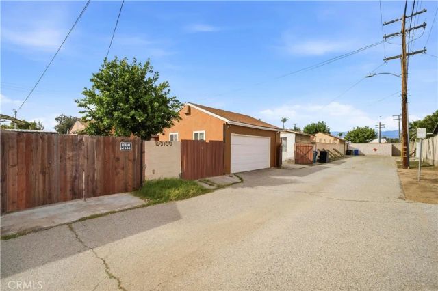 224 S Azusa, West Covina, CA 91791