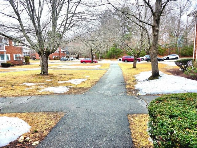 42 Bayberry Dr 1, Sharon, MA 02067