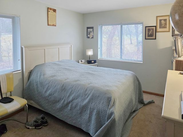 42 Bayberry Dr 1, Sharon, MA 02067