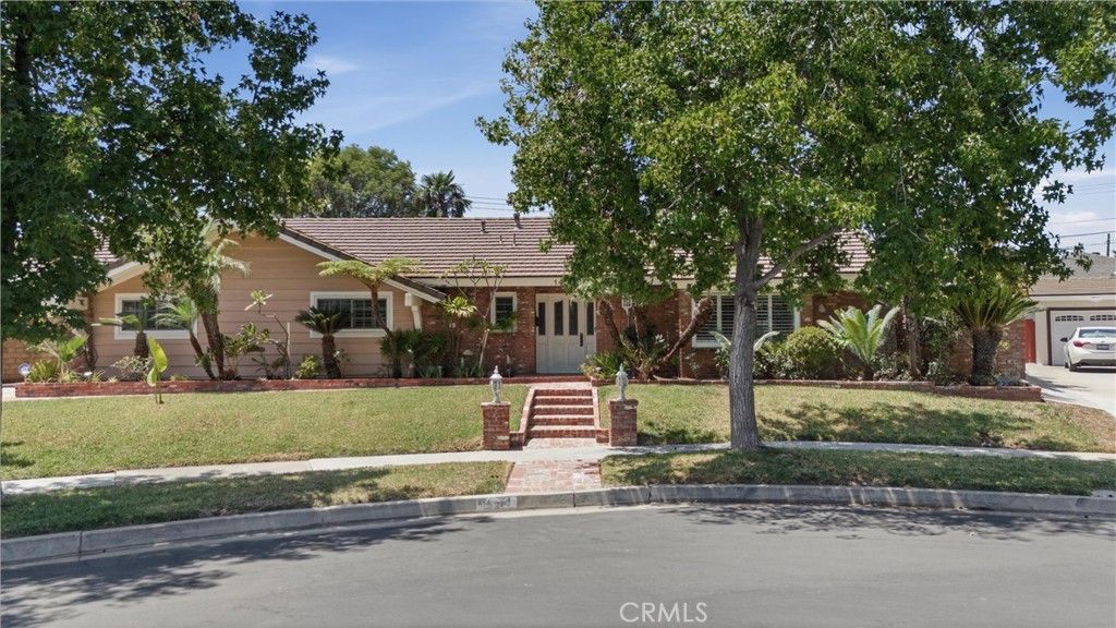 Image 1 of property listing at 14361 Morton Street, North Tustin, CA 92780