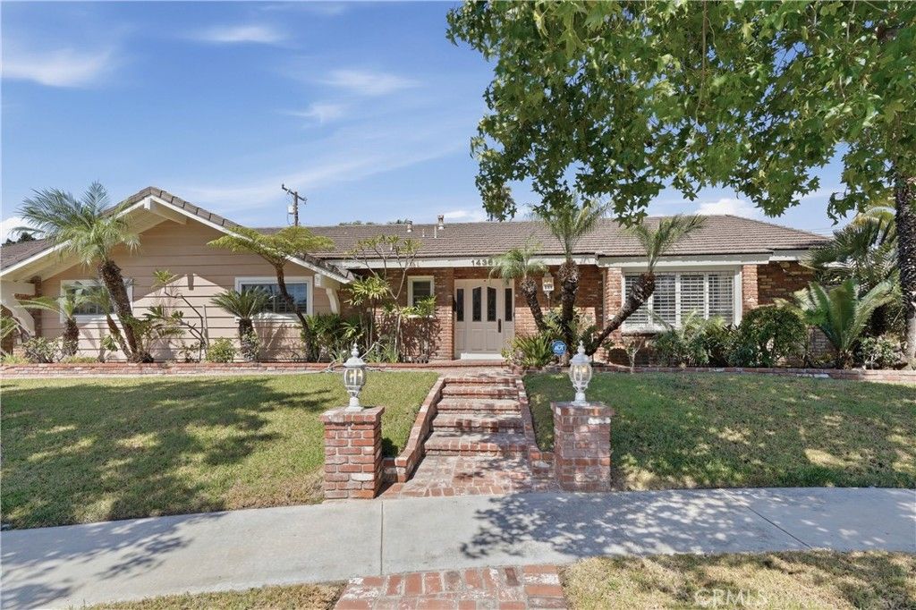 Image 3 of property listing at 14361 Morton Street, North Tustin, CA 92780