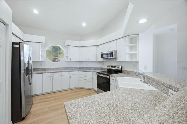 3012 VINSON AVENUE, Sarasota, FL 34232