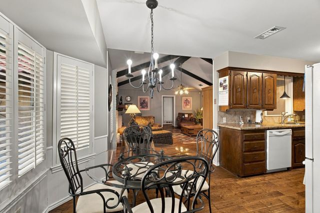 2201 Scarlet Lane, Grand Prairie, TX 75050