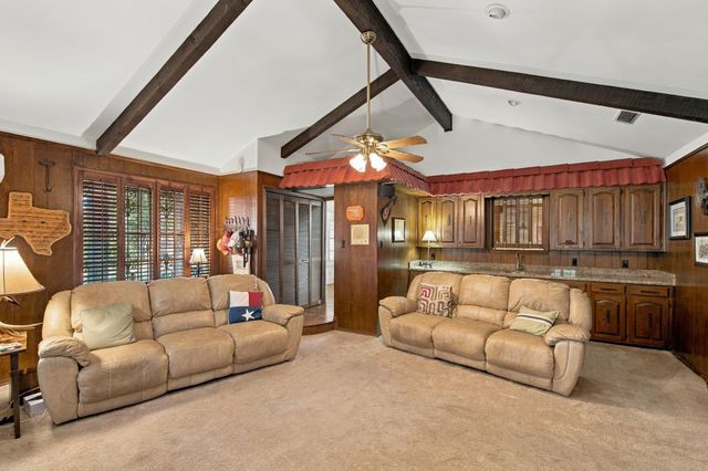 2201 Scarlet Lane, Grand Prairie, TX 75050