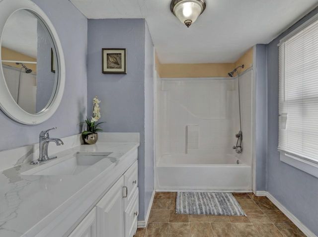 1811 Wesley Street, Greenville, TX 75401