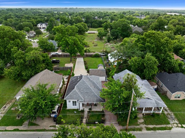 1811 Wesley Street, Greenville, TX 75401