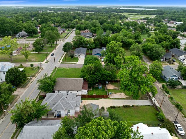 1811 Wesley Street, Greenville, TX 75401