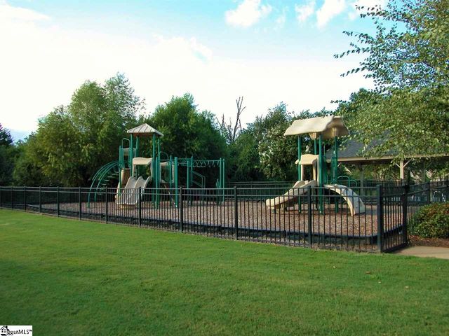 147 Fort Drive, Simpsonville, SC 29681