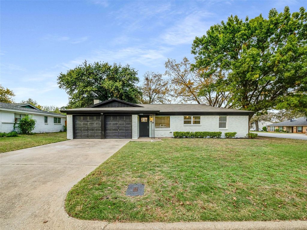1200 Walker Drive, Hurst, TX 76053 — exterior