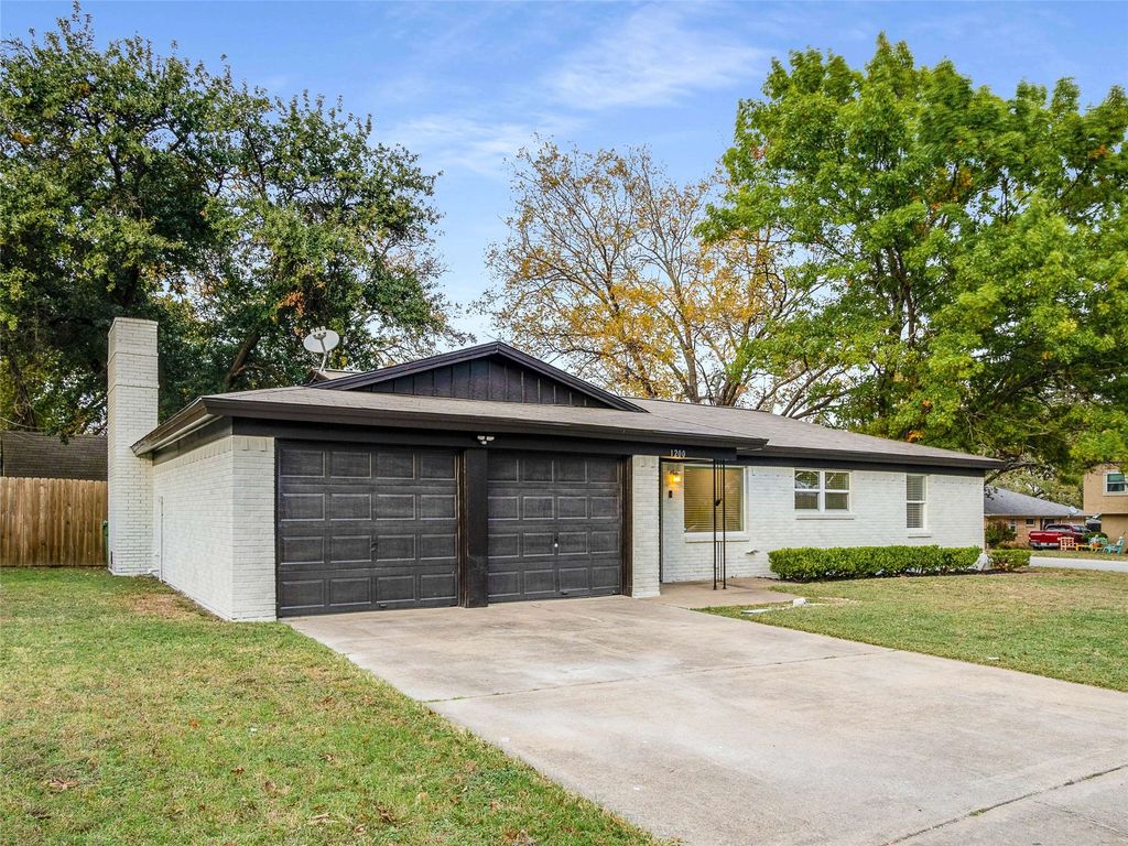 1200 Walker Drive, Hurst, TX 76053 — photo 2