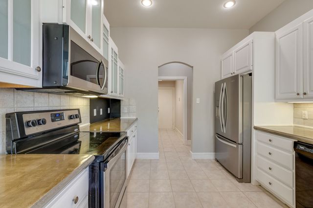 3320 Preston Club Drive, Sherman, TX 75092