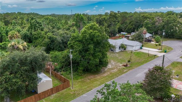 8458 W Buckwood Court, Homosassa, FL 34448