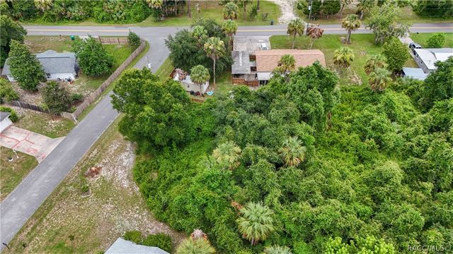 8458 W Buckwood Court, Homosassa, FL 34448
