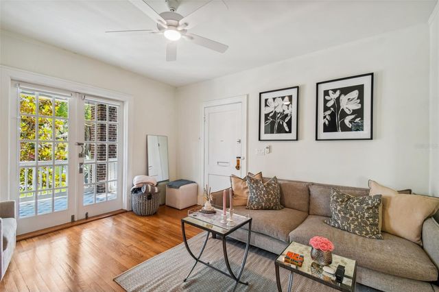 2111 W SOUTHVIEW AVENUE A, Tampa, FL 33606