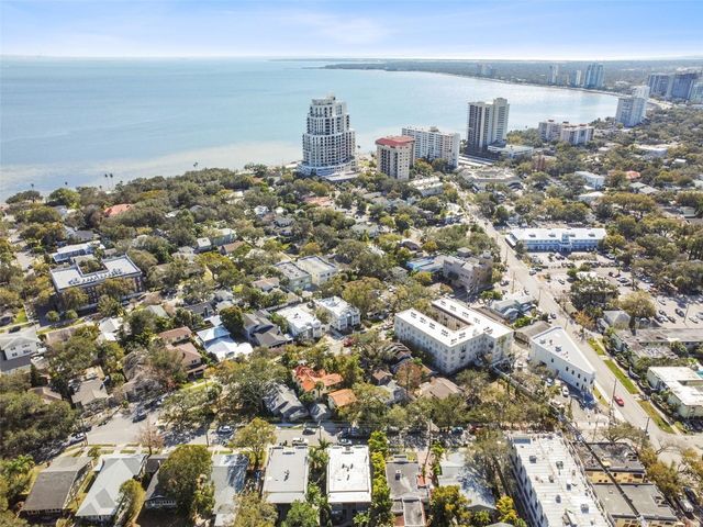 2111 W SOUTHVIEW AVENUE A, Tampa, FL 33606