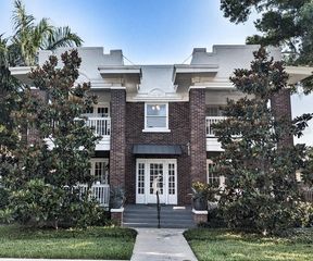 2111 W SOUTHVIEW AVENUE A, Tampa, FL 33606