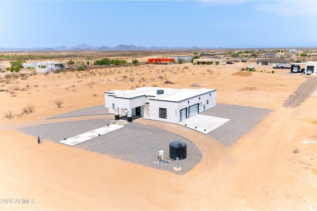25778 W PEAKVIEW Road, Wittmann, AZ 85361