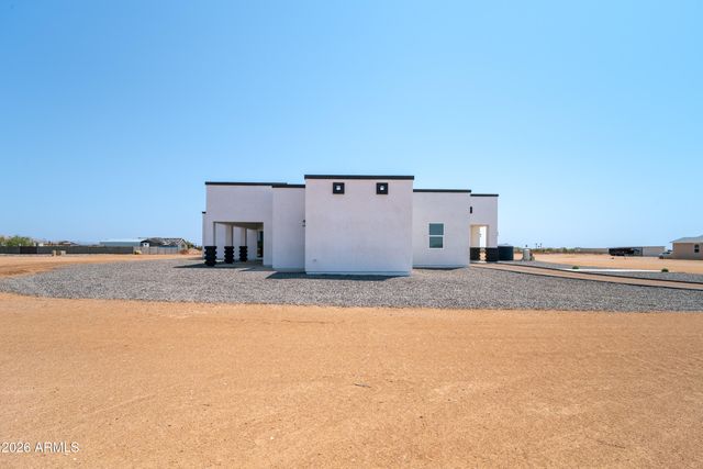 25778 W PEAKVIEW Road, Wittmann, AZ 85361