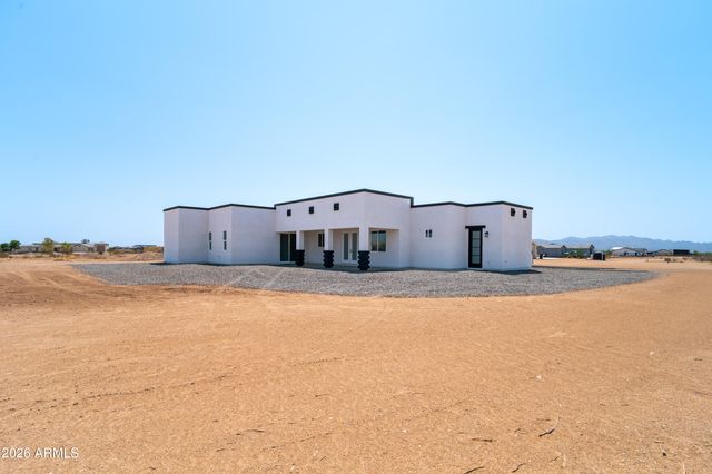 25778 W PEAKVIEW Road, Wittmann, AZ 85361