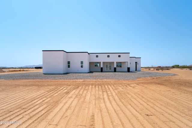 25778 W PEAKVIEW Road, Wittmann, AZ 85361