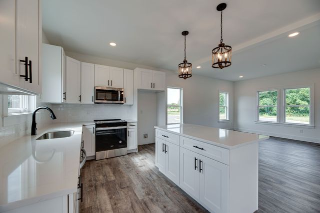 1020 Scenic View Ct, Old Hickory, TN 37138