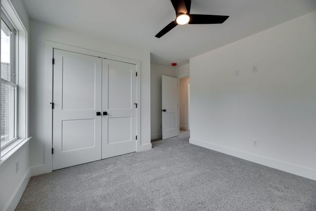 1020 Scenic View Ct, Old Hickory, TN 37138