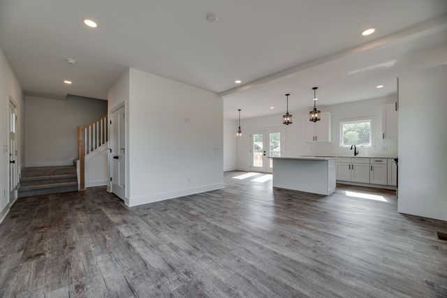 1020 Scenic View Ct, Old Hickory, TN 37138