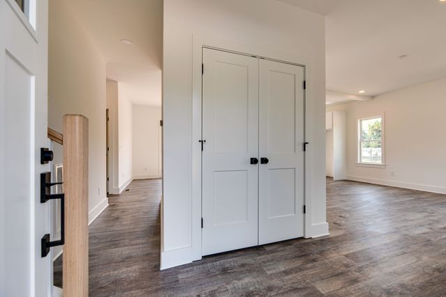 1020 Scenic View Ct, Old Hickory, TN 37138