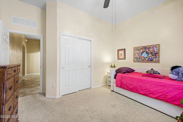 8269 W Calle Escorial, Tucson, AZ 85757