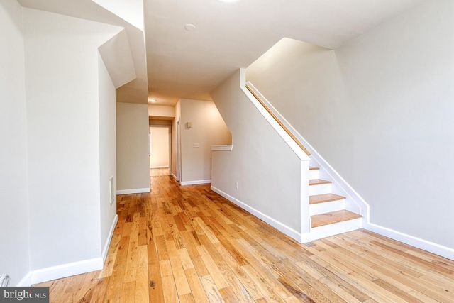 422 E LANVALE ST, Baltimore, MD 21202