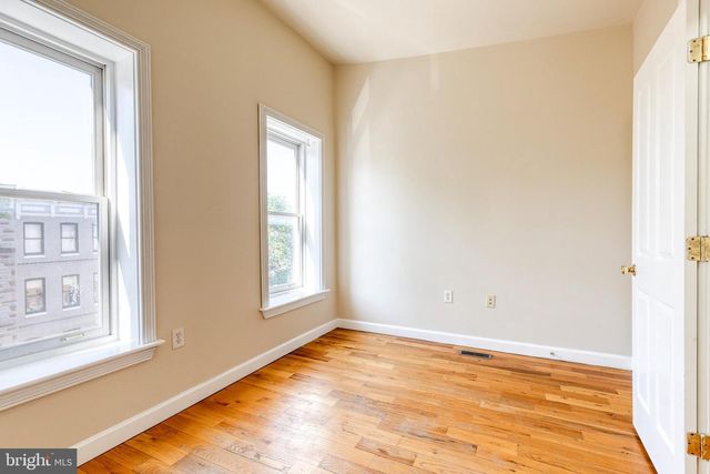 422 E LANVALE ST, Baltimore, MD 21202