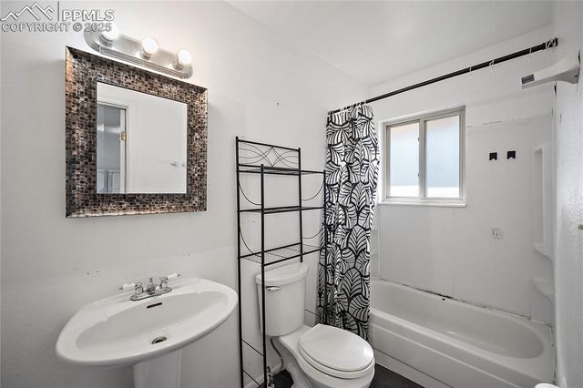 128 Amherst Street, Colorado Springs, CO 80911