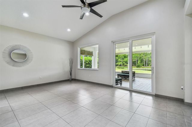 8208 PINEWOOD RUN COURT, Tampa, FL 33647