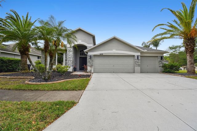8208 PINEWOOD RUN COURT, Tampa, FL 33647