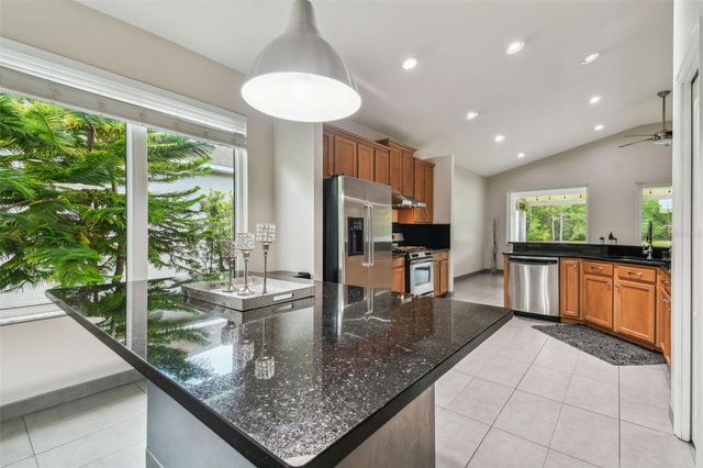8208 PINEWOOD RUN COURT, Tampa, FL 33647