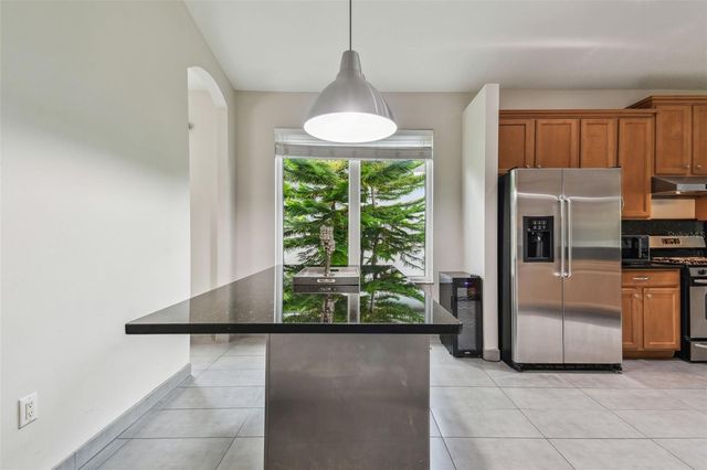 8208 PINEWOOD RUN COURT, Tampa, FL 33647