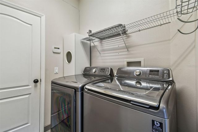 8208 PINEWOOD RUN COURT, Tampa, FL 33647