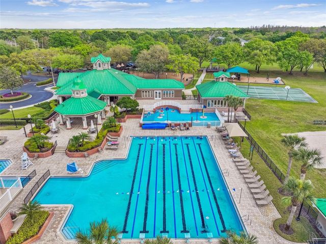 8208 PINEWOOD RUN COURT, Tampa, FL 33647