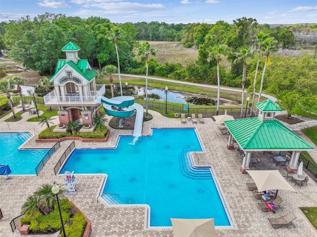 8208 PINEWOOD RUN COURT, Tampa, FL 33647