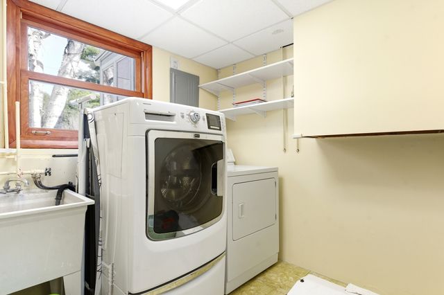 329 Tanoak Lane, Naperville, IL 60540