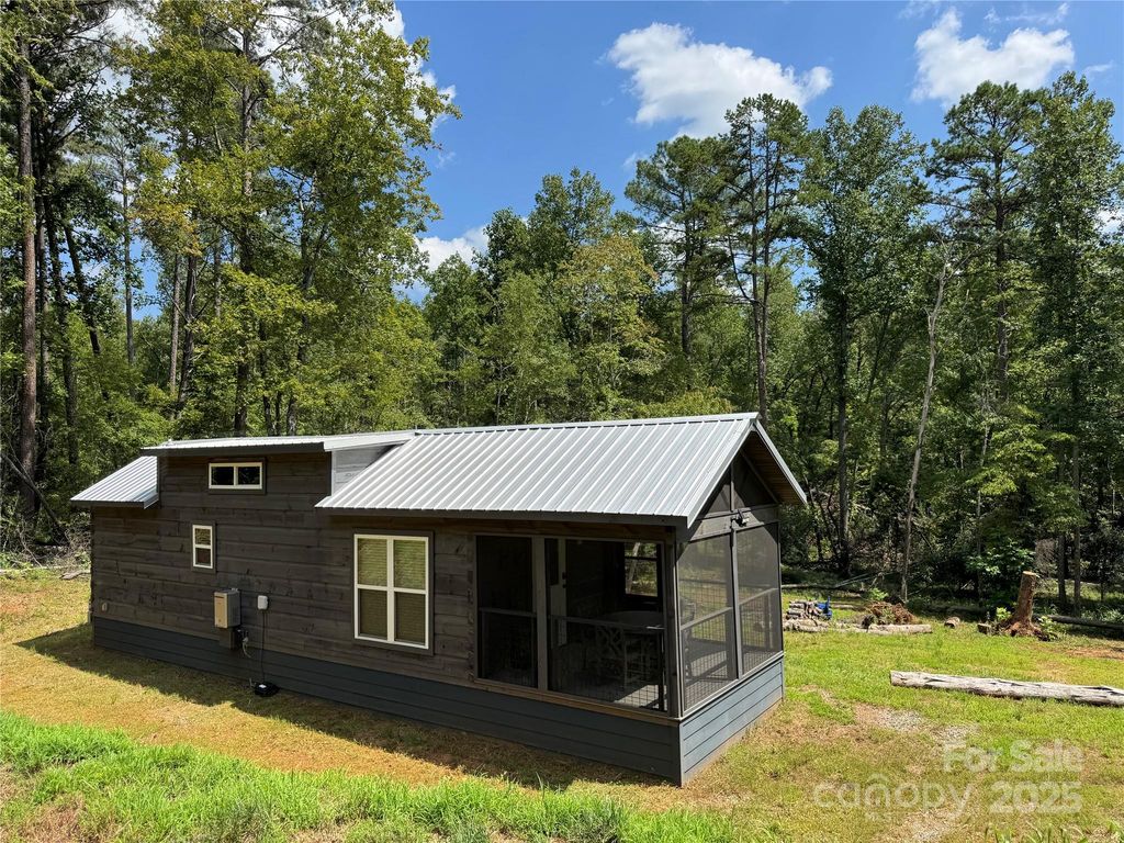 231 Wandering Bear Way, Lake Lure, NC 28746