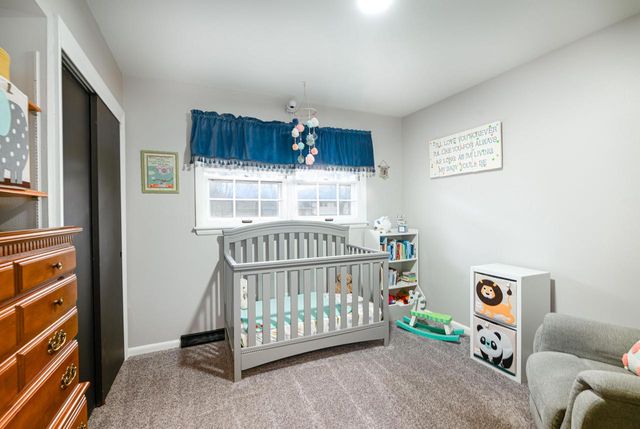 4662 N Parkside DRIVE, Wauwatosa, WI 53225