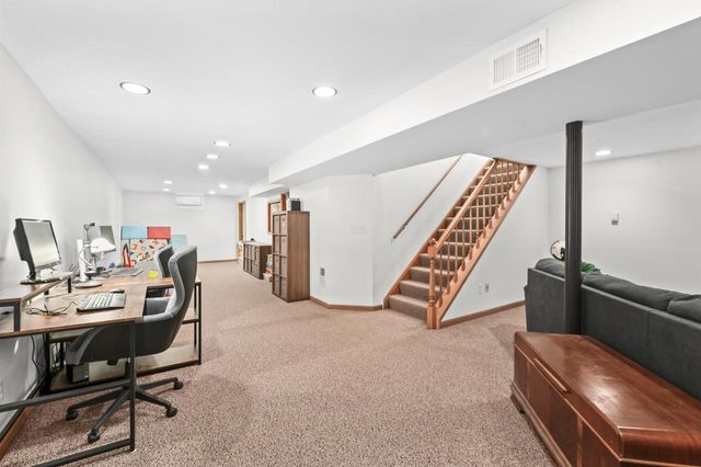 4662 N Parkside DRIVE, Wauwatosa, WI 53225