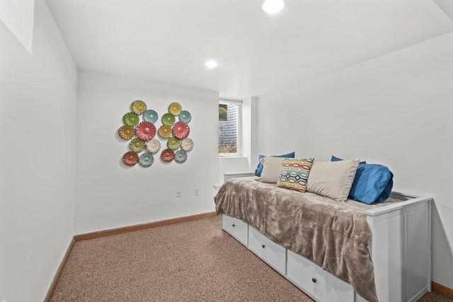 4662 N Parkside DRIVE, Wauwatosa, WI 53225