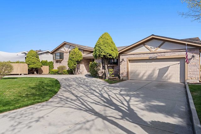 7910 N Panorama Dr, Spokane, WA 99208