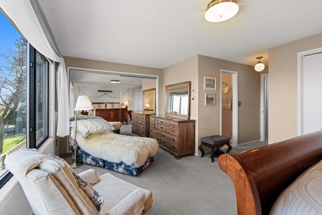 7910 N Panorama Dr, Spokane, WA 99208